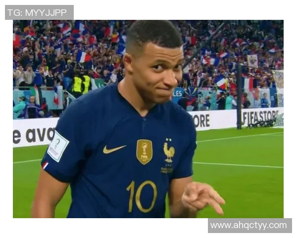 足球明星惊艳世界的匪夷所思动作背后的秘密与技巧解析